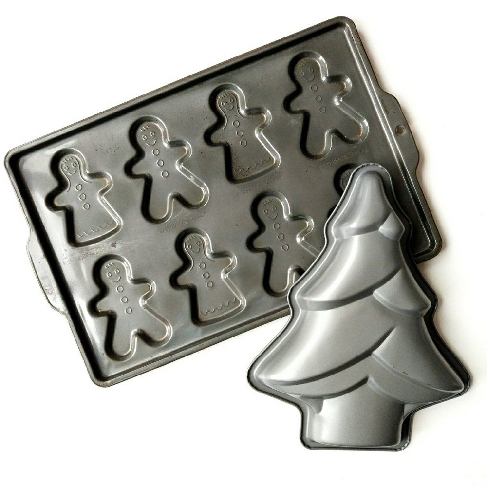 Gingerbread Men & Christmas Tree Cake Cookie Pans